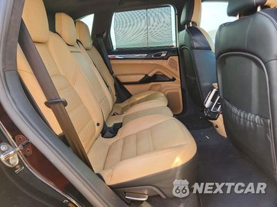 Zdjęcie 11 z 13 samochodu: 2014 PORSCHE CAYENNE TURBO VIN:WP1AC2A24ELA87669 - miniatura