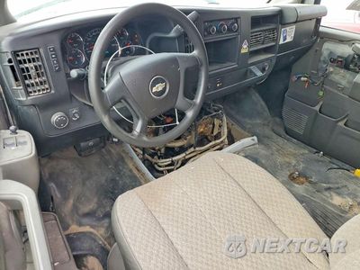 Zdjęcie 8 z 13 samochodu: 2019 CHEVROLET EXPRESS 2500 CARGO DELIVERY VAN VIN:1GCWGAF1XK1370347 - miniatura