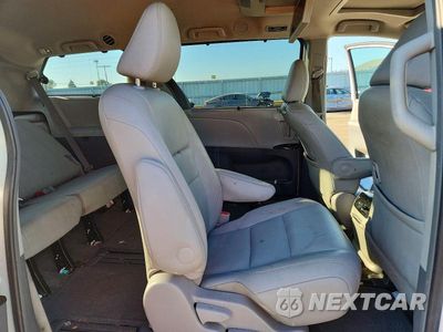 Zdjęcie 11 z 13 samochodu: 2017 TOYOTA SIENNA XLE PREMIUM 8-PASSENGER VIN:5TDYZ3DC2HS794796 - miniatura