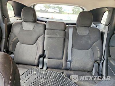 Zdjęcie 10 z 13 samochodu: 2017 JEEP CHEROKEE LATITUDE VIN:1C4PJMCS2HW600639 - miniatura