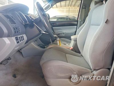 Zdjęcie 7 z 13 samochodu: 2010 TOYOTA TACOMA V6 VIN:5TEUU4EN4AZ748883 - miniatura