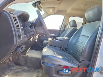 Zdjęcie 7 z 12 samochodu: 2019 RAM 1500 CLASSIC TRADESMAN VIN:1C6RR7FT5KS663151 - miniatura