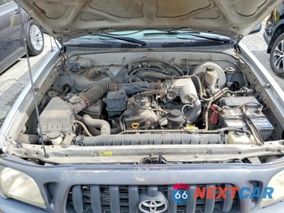 Zdjęcie 11 z 12 samochodu: 2002 TOYOTA TACOMA BASE VIN:5TENL42N22Z069627 - miniatura