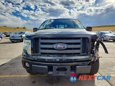 Piąte zdjęcie samochodu w środku: 2010 FORD F150 SUPERCREW VIN:1FTFW1EV0AKA98777 - miniatura