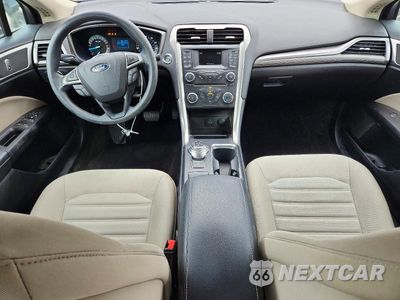 Zdjęcie 8 z 12 samochodu: 2018 FORD FUSION S VIN:3FA6P0G75JR232254 - miniatura