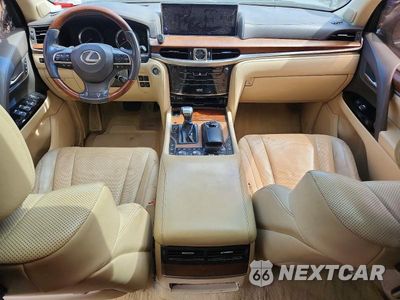 Zdjęcie 8 z 13 samochodu: 2018 LEXUS LX 570 VIN:JTJHY7AX4J4265396 - miniatura