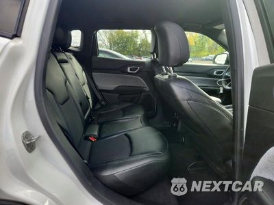 Zdjęcie 11 z 14 samochodu: 2025 JEEP COMPASS LATITUDE VIN:3C4NJDBN5ST580029 - miniatura