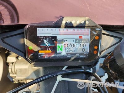 Zdjęcie 7 z 9 samochodu: 2025 HONDA CBR1000 VIN:JH2SC8218SK400276 - miniatura