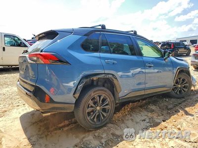 Trzecie zdjęcie samochodu z tyłu: 2022 TOYOTA RAV4 XSE VIN:2T3E6RFV8NW030748 - miniatura