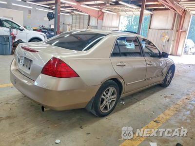 Trzecie zdjęcie samochodu z tyłu: 2006 HONDA ACCORD EX VIN:1HGCM568X6A176487 - miniatura