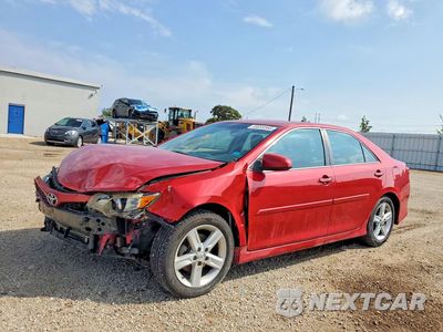 2014 TOYOTA CAMRY SE 4T1BF1FKXEU831040 - główne zdjęcie licytacji z USA - miniatura
