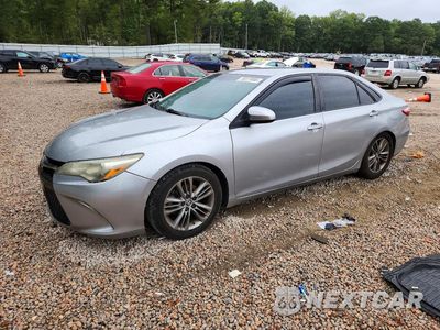 2015 TOYOTA CAMRY SE 4T1BF1FK0FU075395 - główne zdjęcie licytacji z USA - miniatura
