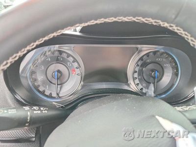 Zdjęcie 9 z 13 samochodu: 2015 CHRYSLER 300 S VIN:2C3CCABGXFH921574 - miniatura