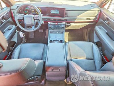 Zdjęcie 8 z 13 samochodu: 2025 HYUNDAI SANTA FE CALLIGRAPHY VIN:5NMP54GL9SH084748 - miniatura