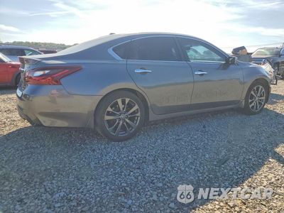 Trzecie zdjęcie samochodu z tyłu: 2018 NISSAN ALTIMA 2.5 SR VIN:1N4AL3APXJC295798 - miniatura
