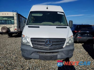 Piąte zdjęcie samochodu w środku: 2017 MERCEDES-BENZ SPRINTER 2500 VIN:WD3PE7CD9HP565528 - miniatura