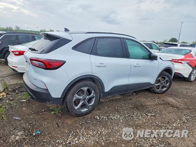 Trzecie zdjęcie samochodu z tyłu: 2025 FORD ESCAPE ST LINE VIN:1FMCU9MN5SUA68541 - miniatura