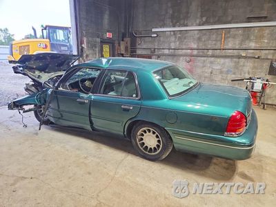 Drugie zdjęcie samochodu z przodu: 2001 FORD CROWN VICTORIA LX VIN:2FAFP74W61X205246 - miniatura