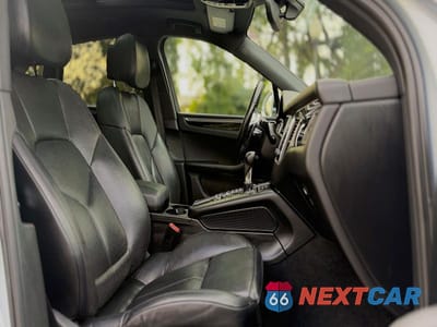 Zdjęcie 7 z 15 samochodu: 2017 PORSCHE MACAN S VIN:WP1AB2A56HLB10242 - miniatura