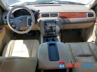 Zdjęcie 8 z 12 samochodu: 2011 GMC SIERRA K2500 SLT VIN:1GT121C80BF209311 - miniatura