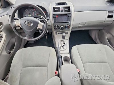Zdjęcie 8 z 12 samochodu: 2013 TOYOTA COROLLA LE VIN:2T1BU4EE1DC112729 - miniatura