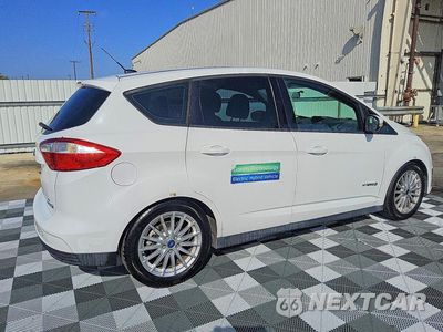 Trzecie zdjęcie samochodu z tyłu: 2013 FORD C-MAX SE VIN:1FADP5AU3DL524426 - miniatura