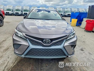 Piąte zdjęcie samochodu w środku: 2020 TOYOTA CAMRY SE VIN:4T1G11AK9LU359311 - miniatura