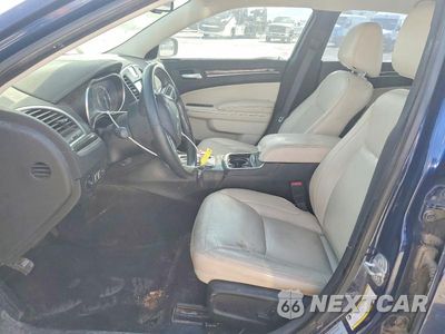 Zdjęcie 7 z 13 samochodu: 2017 CHRYSLER 300 LIMITED VIN:2C3CCAAGXHH591035 - miniatura