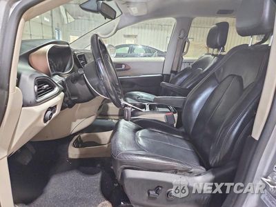 Zdjęcie 7 z 13 samochodu: 2017 CHRYSLER PACIFICA TOURING L VIN:2C4RC1BG1HR539131 - miniatura