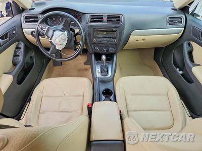 Zdjęcie 8 z 12 samochodu: 2013 VOLKSWAGEN JETTA SE VIN:3VWDP7AJ4DM447010 - miniatura