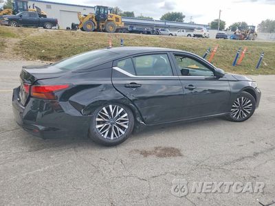 Trzecie zdjęcie samochodu z tyłu: 2026 NISSAN ALTIMA SV VIN:1N4BL4DV3TN311013 - miniatura