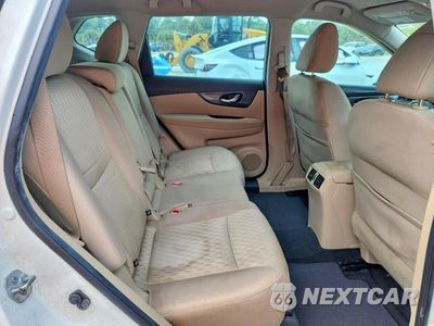 Zdjęcie 11 z 13 samochodu: 2017 NISSAN ROGUE S VIN:KNMAT2MT1HP581121 - miniatura