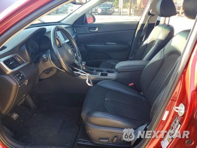 Zdjęcie 7 z 12 samochodu: 2019 KIA OPTIMA S VIN:5XXGT4L38KG358841 - miniatura