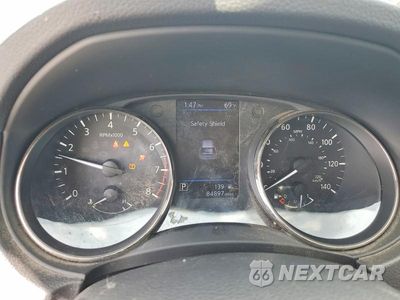 Zdjęcie 9 z 13 samochodu: 2018 NISSAN ROGUE S VIN:KNMAT2MV3JP515001 - miniatura