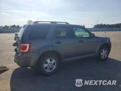 Trzecie zdjęcie samochodu z tyłu: 2010 FORD ESCAPE VIN:1FMCU9DG6AKA78085 - miniatura