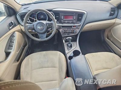 Zdjęcie 8 z 12 samochodu: 2015 KIA OPTIMA LX VIN:5XXGM4A70FG390028 - miniatura