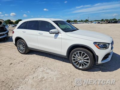 Czwarte zdjęcie samochodu z boku: 2020 MERCEDES-BENZ GLC 300 VIN:W1N0G8DB9LF802031 - miniatura