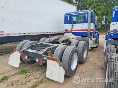 Trzecie zdjęcie samochodu z tyłu: 2017 PETERBILT 579 SEMI TRUCK VIN:1XPBDP9X5HD432138 - miniatura