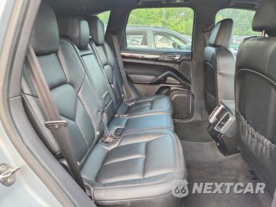 Zdjęcie 11 z 14 samochodu: 2016 PORSCHE CAYENNE VIN:WP1AA2A25GLA11595 - miniatura