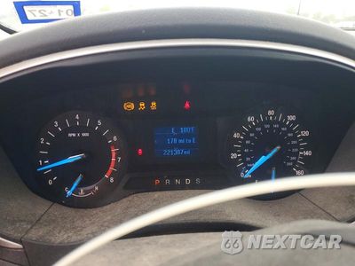 Zdjęcie 9 z 12 samochodu: 2014 FORD FUSION S VIN:3FA6P0G73ER267803 - miniatura