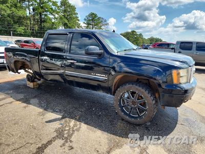 Czwarte zdjęcie samochodu z boku: 2010 GMC SIERRA C1500 DENALI VIN:3GTRCXE25AG111819 - miniatura