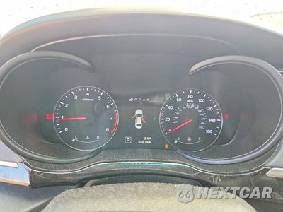 Zdjęcie 9 z 12 samochodu: 2015 KIA K900 PREMIUM VIN:KNALU4D41F6024171 - miniatura