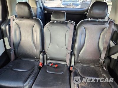 Zdjęcie 10 z 14 samochodu: 2024 KIA CARNIVAL EX VIN:KNDNC5H37R6405260 - miniatura