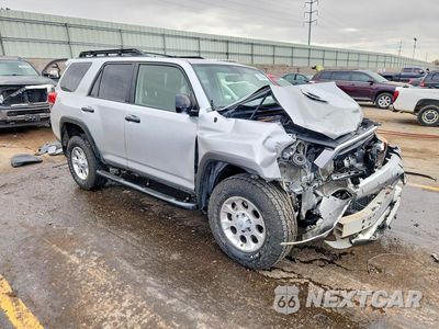 Czwarte zdjęcie samochodu z boku: 2013 TOYOTA 4RUNNER TRAIL VIN:JTEBU5JR6D5135138 - miniatura