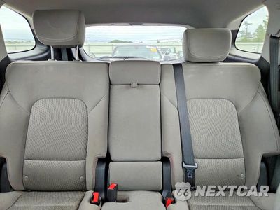 Zdjęcie 10 z 14 samochodu: 2017 HYUNDAI SANTA FE SE VIN:KM8SMDHF1HU165746 - miniatura