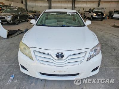 Piąte zdjęcie samochodu w środku: 2011 TOYOTA CAMRY BASE VIN:4T1BF3EK4BU600806 - miniatura