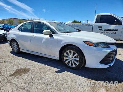 Czwarte zdjęcie samochodu z boku: 2020 TOYOTA CAMRY LE VIN:4T1C11AK5LU879701 - miniatura