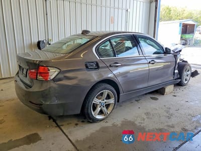 Trzecie zdjęcie samochodu z tyłu: 2015 BMW 3ER XI SULEV VIN:WBA3B5G53FNS11692 - miniatura