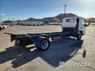 Trzecie zdjęcie samochodu z tyłu: 2019 MITSUBISHI FUSO TRUCK OF AMERICA INC FE FEC72S VIN:4UZBVH110KGKR9608 - miniatura