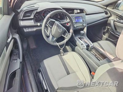 Zdjęcie 8 z 12 samochodu: 2018 HONDA CIVIC LX VIN:2HGFC4B06JH303255 - miniatura